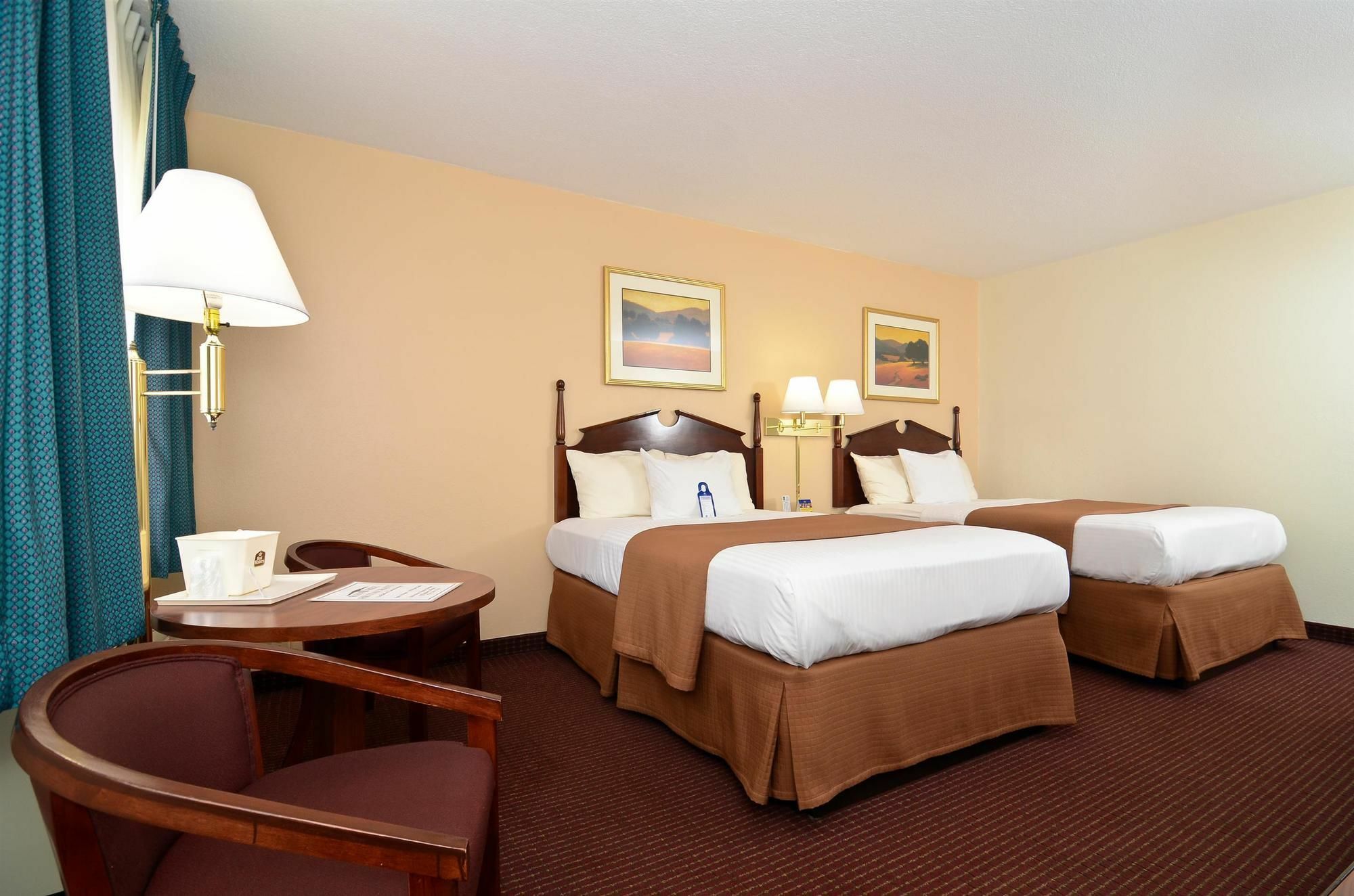 Best Western Raintree Inn Effingham Exteriör bild
